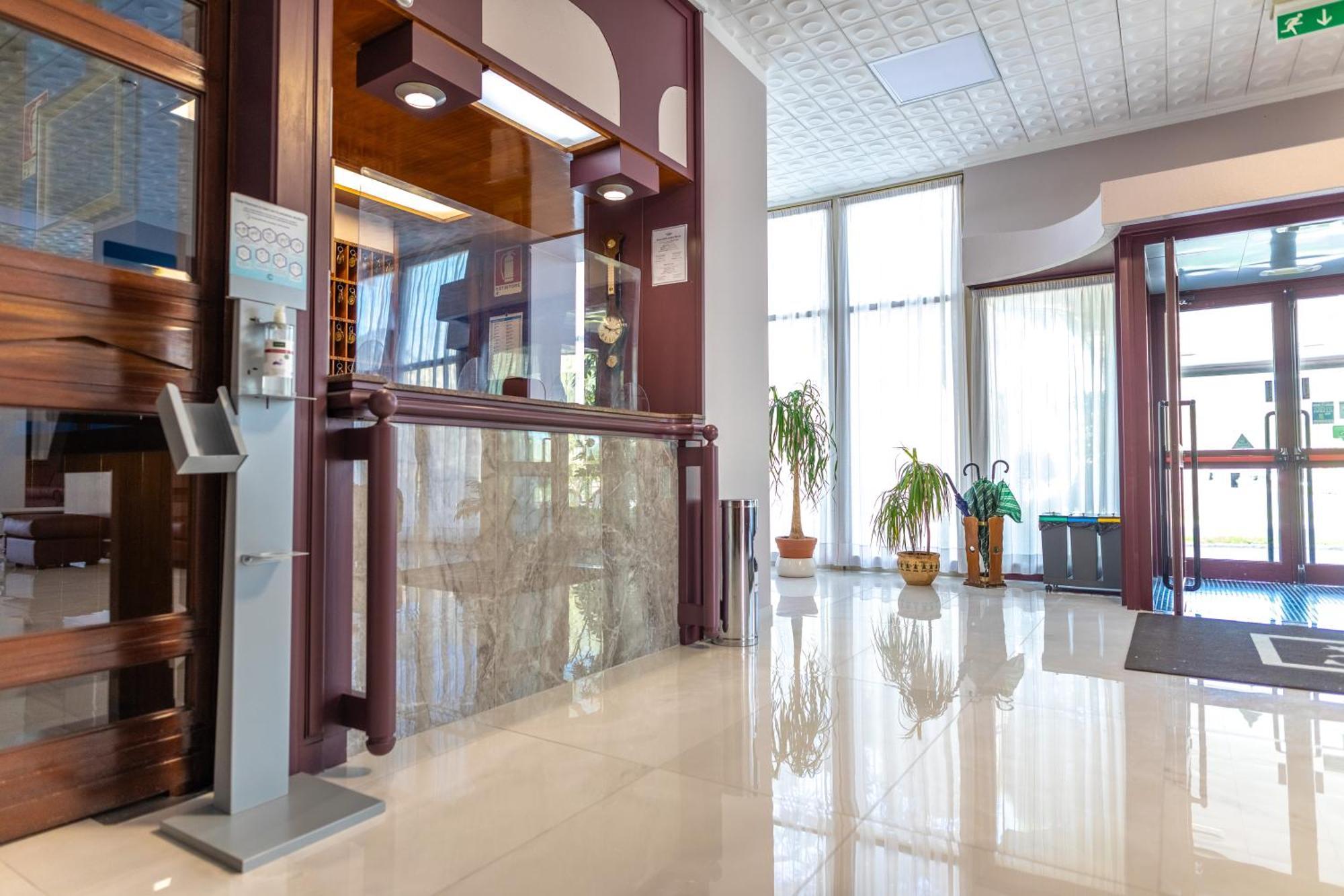 Hotel Cristallo Риоло Терме Екстериор снимка
