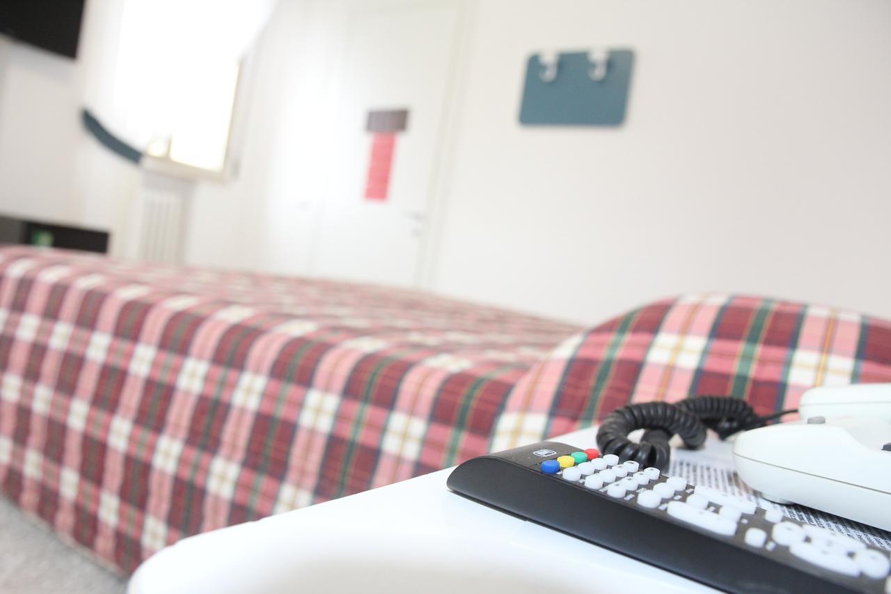 Hotel Cristallo Риоло Терме Екстериор снимка