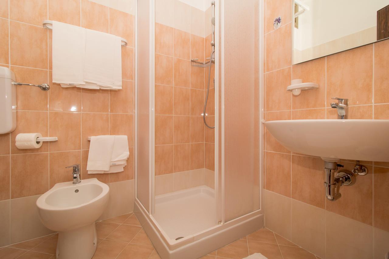 Hotel Cristallo Риоло Терме Екстериор снимка