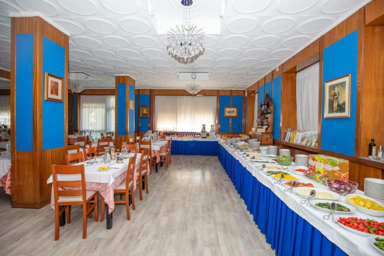 Hotel Cristallo Риоло Терме Екстериор снимка