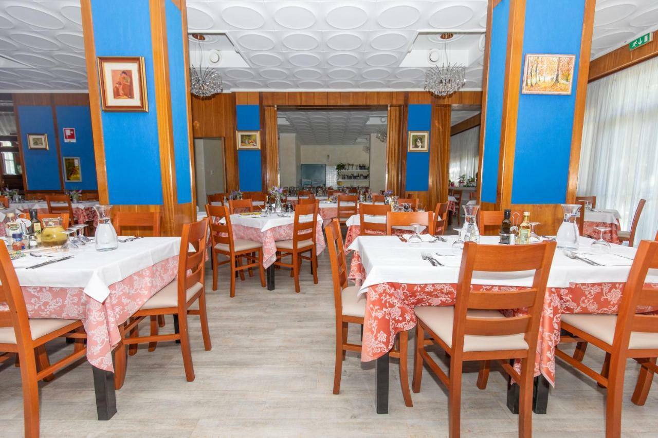 Hotel Cristallo Риоло Терме Екстериор снимка